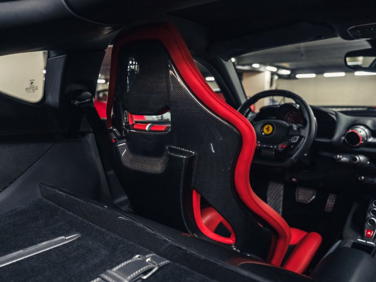 Ferrari 812 Superfast 6.5 V12 - photo 29