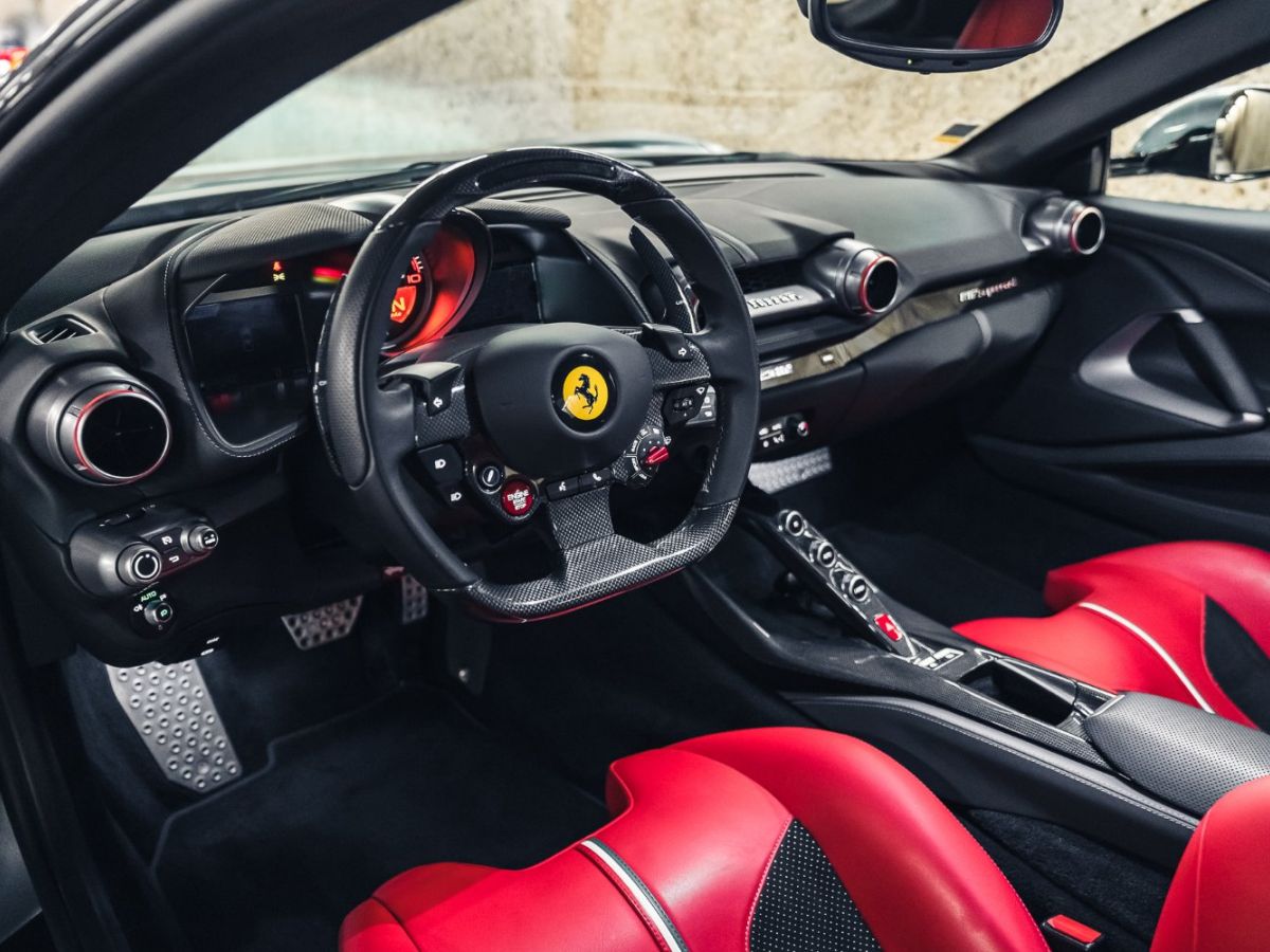 Ferrari 812 Superfast 6.5 V12 - photo 31