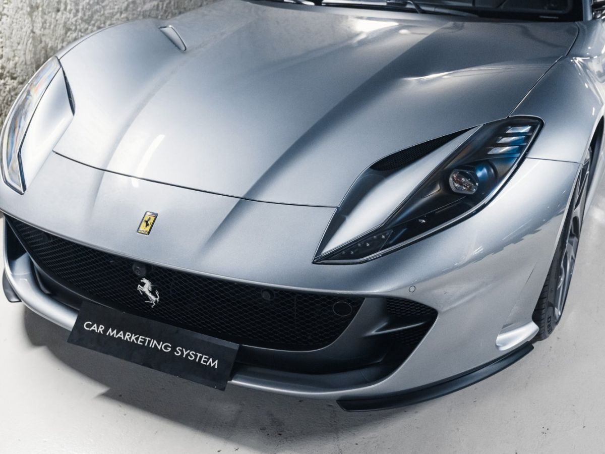 Ferrari 812 Superfast V12 6.5 - photo 4