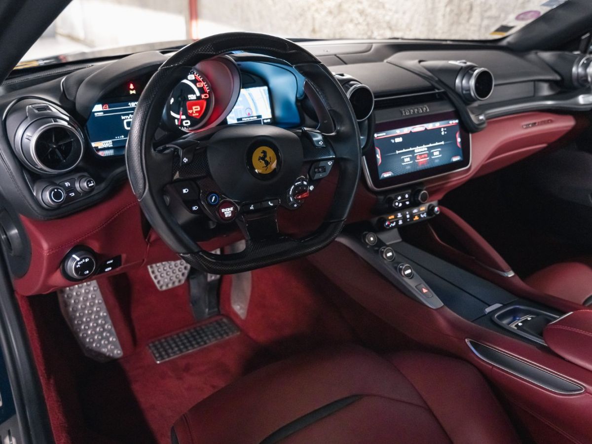 Ferrari GTC4 Lusso V12 6.3 690 Blu Pozzi - photo 26