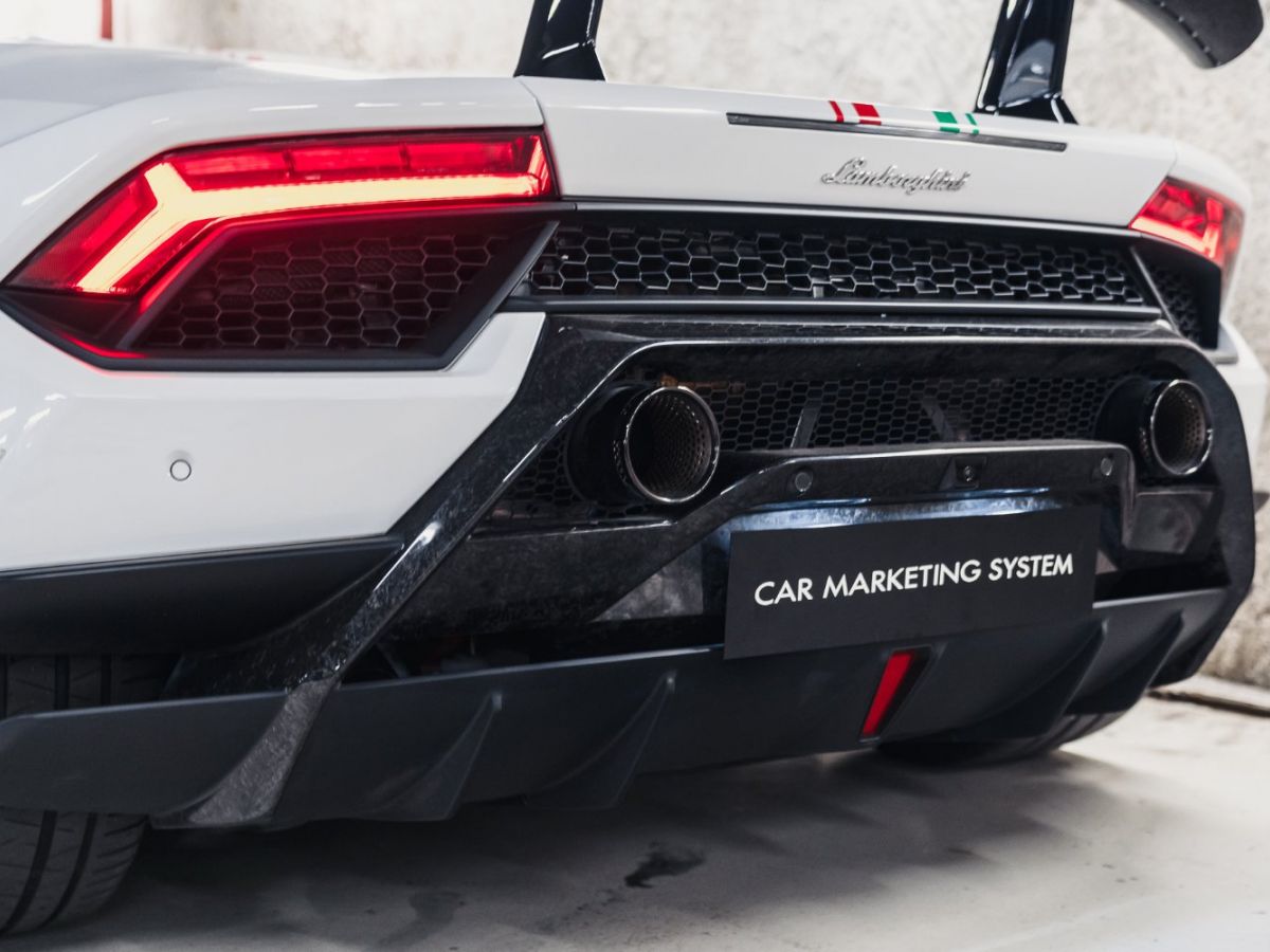 Lamborghini Huracan LP 640-4 PERFORMANTE - photo 18