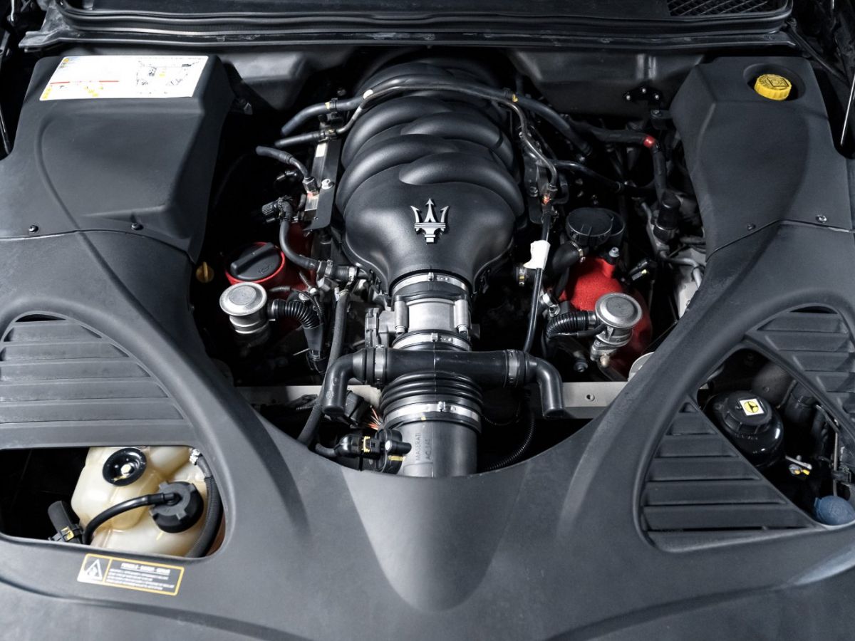 Maserati Quattroporte Sport GTS V 4.7 V8 440 - photo 46