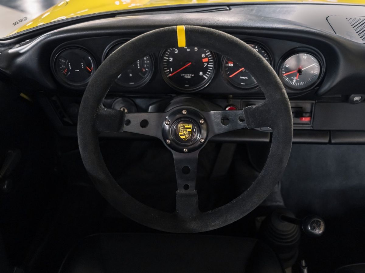 Porsche 911 2,7 Light Yellow - photo 31