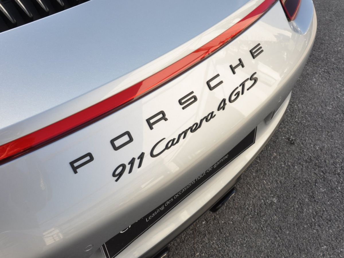 Porsche 911 991 (2) Carrera 4 GTS Cabriolet - photo 39