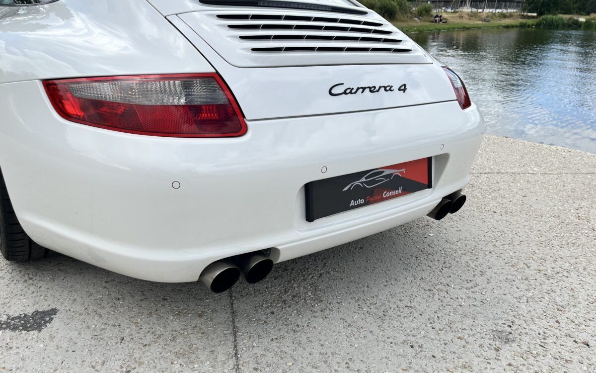 Porsche 997 CARRERA 4 Blanc - 12