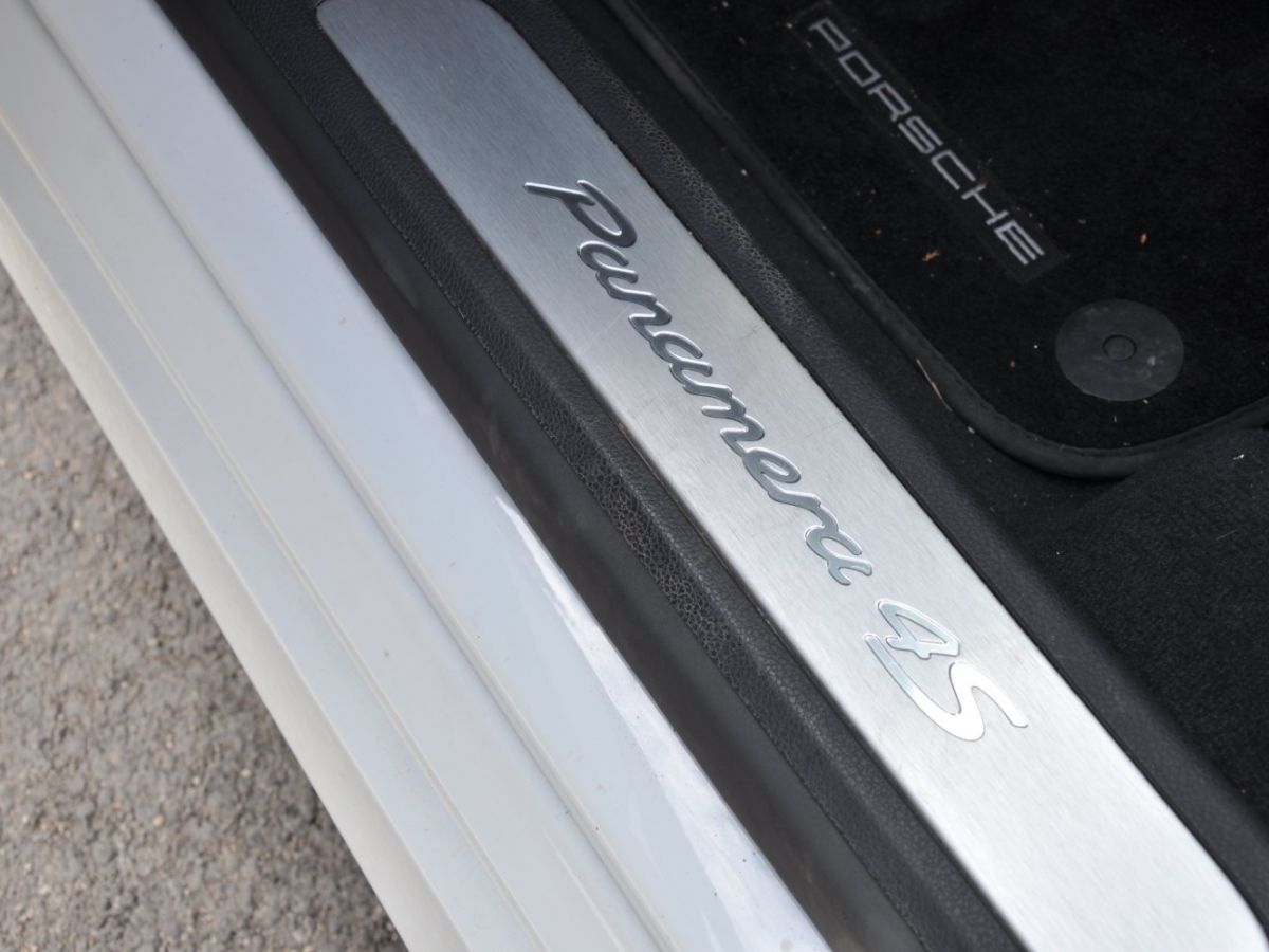 Porsche Panamera (2) 4S V6 3.0 420 PDK - photo 14