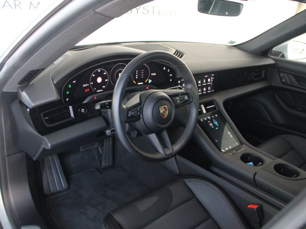 Porsche Taycan 4S 571 Ch Pack Performance - photo 6