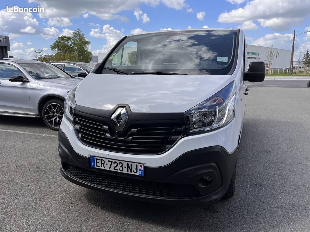 Renault trafic 3 l1h1 1.6 dci 95ch grand confort - Utilitaires