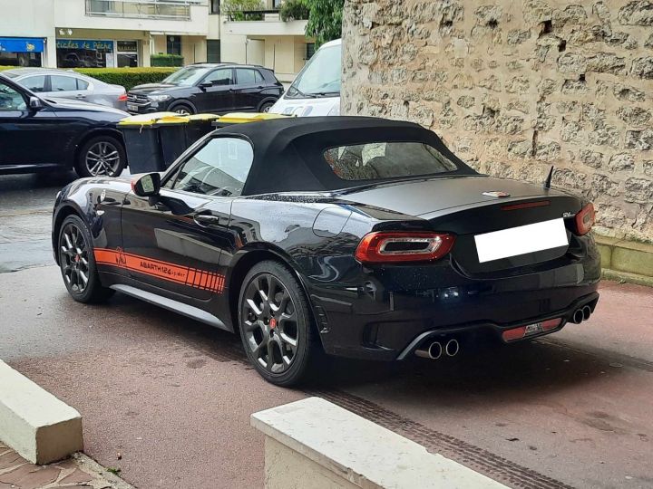 Abarth 124 Spider 124 SIPER 170CV BVA 70é Anniversaire Noir - 5