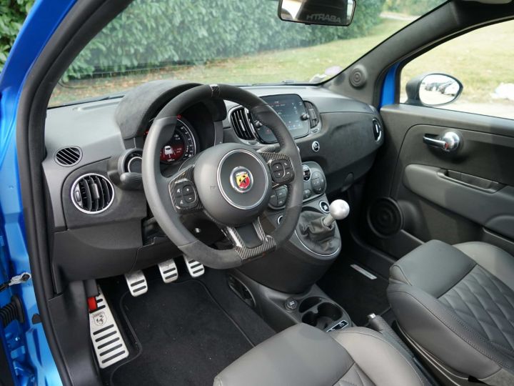 Abarth 695 Turismo 180 Ch Boite Manuelle - 1ère Main Française - Malus Payé - 548 €/mois - Etat NEUF - Garantie Constructeur 12/2024 Bleu Rally Mat - 28