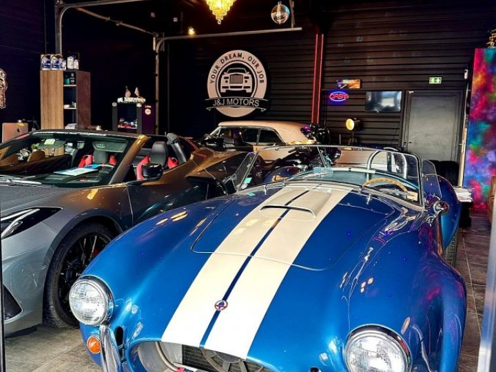 AC Cobra REPLICA 427 7.0L V8 BVM4 Bleu Azur Métallisé - 11