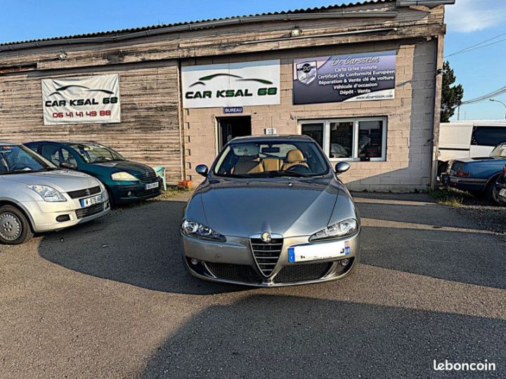 Alfa Romeo 147 1.6 120CH SELECTIVE 5P Beige - 2