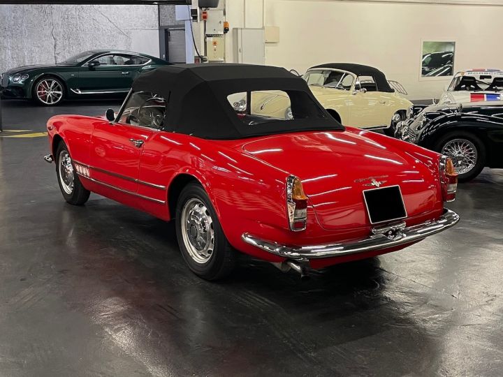 Alfa Romeo 2000 SPIDER TOURING Rouge - 4