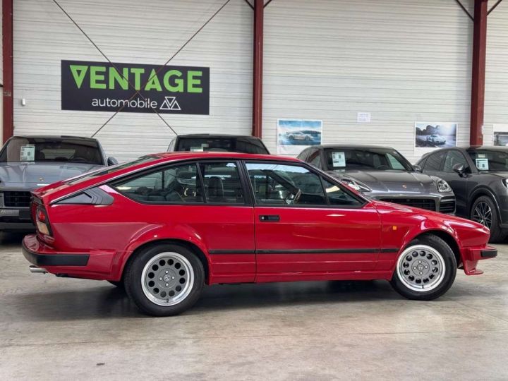 Alfa Romeo Alfetta GTV 2.0 Rouge - 15