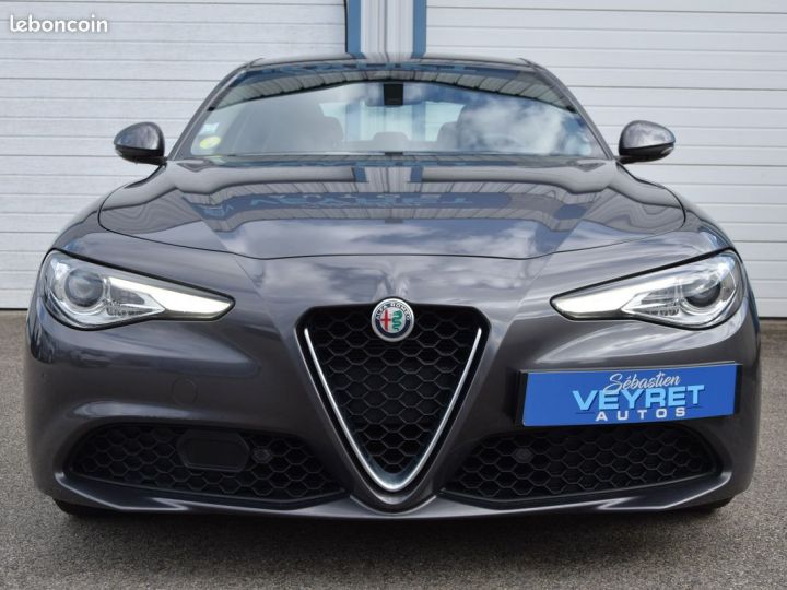 Alfa Romeo Giulia 2.2 Jtd 136 AT8 SUPER MY20 Gris - 2