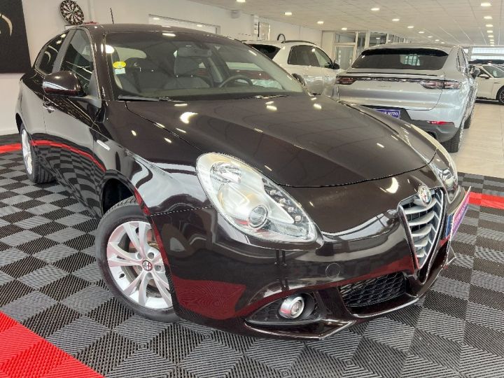 Alfa Romeo Giulietta 2.0 JTDm 150 ch SetS Distinctive Noir - 4