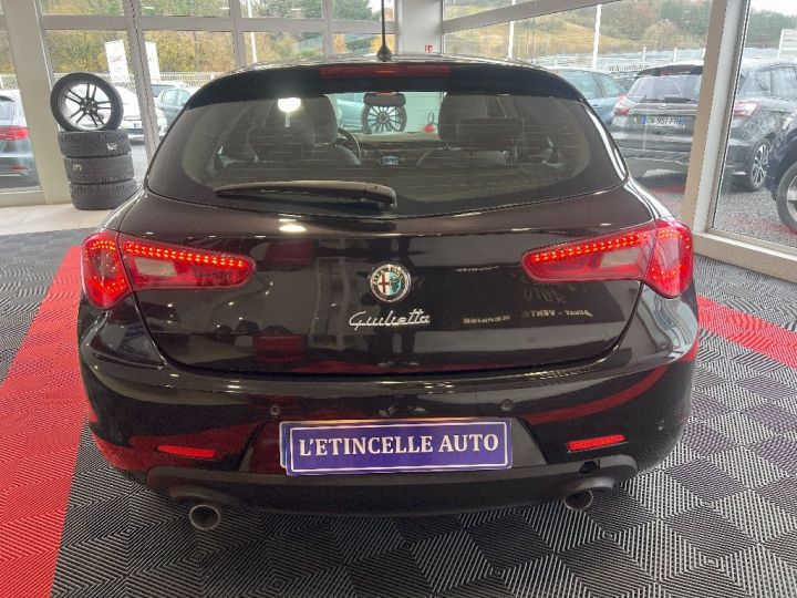 Alfa Romeo Giulietta 2.0 JTDm 150 ch SetS Distinctive Noir - 9