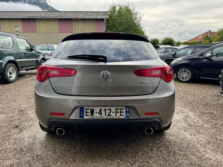 Alfa Romeo Giulietta 2.0 JTDM 150CH LUSSO STOP&START/ CRITERE 2 / CREDIT / Gris F - 5