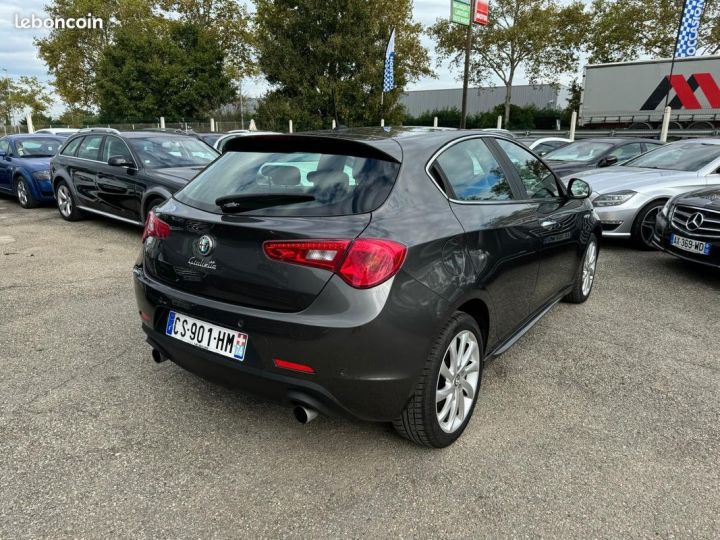 Alfa Romeo Giulietta 2.0jtdm 140 ch collezione Gris - 5