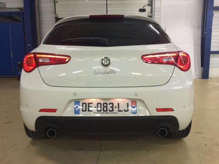 Alfa Romeo Giulietta GIULETTA EXCLUSIVE 2.0 JTD 150cv      Diesel BLANCHE - 17