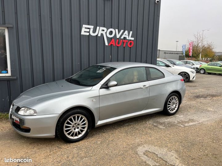 Alfa Romeo GT 1.9 JTD150 Multijet Selective Gris - 4