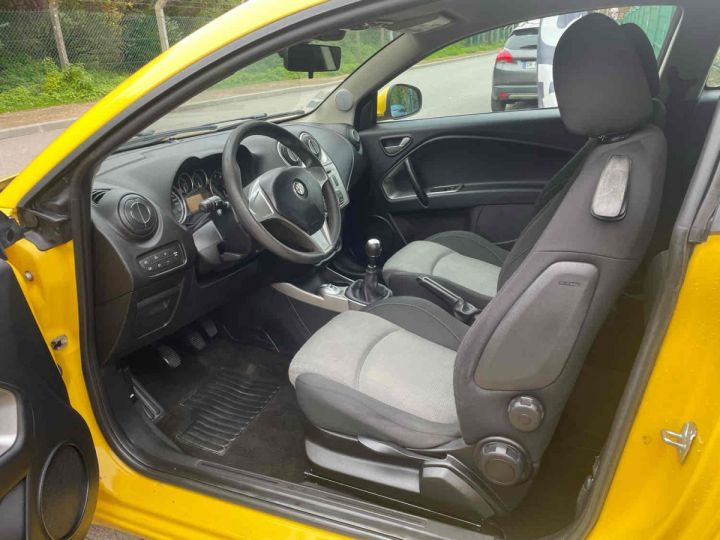 Alfa Romeo Mito 955_ 1.4 (78Ch) Jaune Laqué - 4