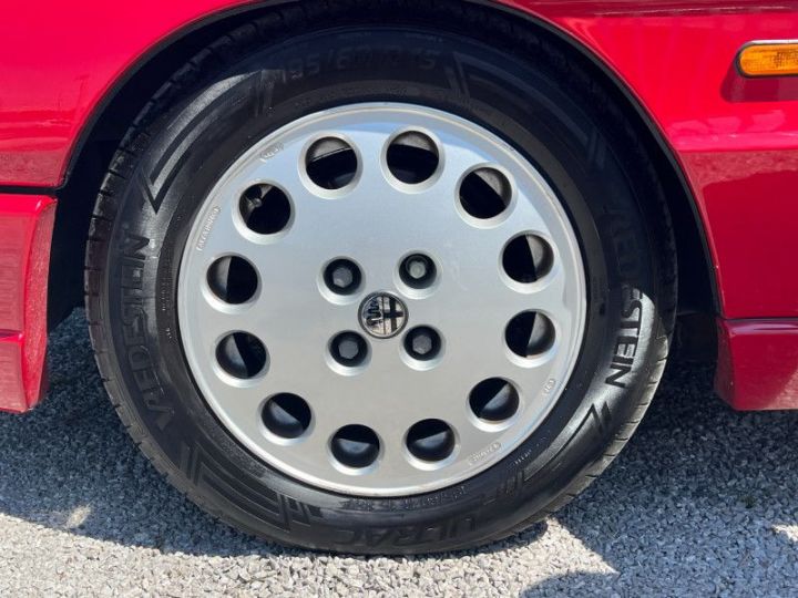 Alfa Romeo Spider 2000 Rouge - 17