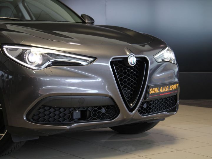 Alfa Romeo Stelvio (2) 2.2 160 SPRINT AT8 Garantie 12M P&MO Gris - 5