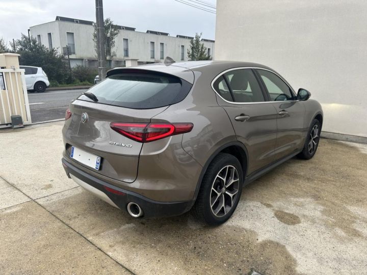 Alfa Romeo Stelvio 2.2 D - 210 - BVA Sport Edition Q4 PHASE 1 Marron métallisé - 21