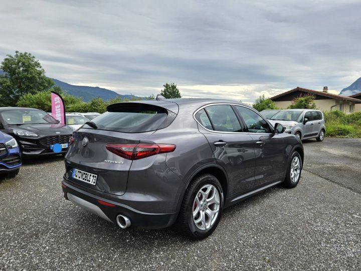 Alfa Romeo Stelvio 2.2 Diesel 160ch Edizione AT8 MY19 GRIS FONCE - 4