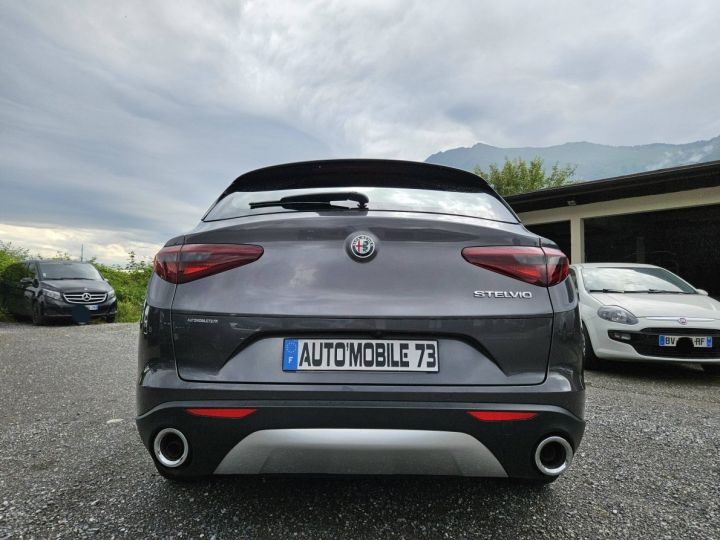 Alfa Romeo Stelvio 2.2 Diesel 160ch Edizione AT8 MY19 GRIS FONCE - 6