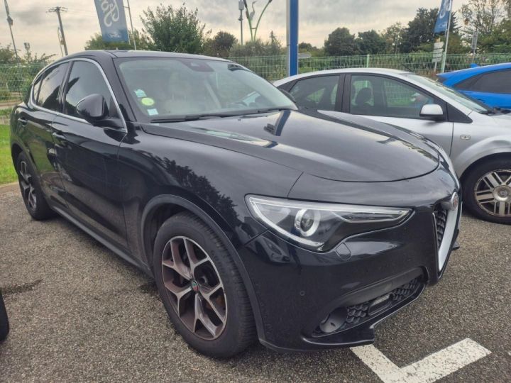 Alfa Romeo Stelvio 2.2 DIESEL 180CH LUSSO AT8 Noir - 1