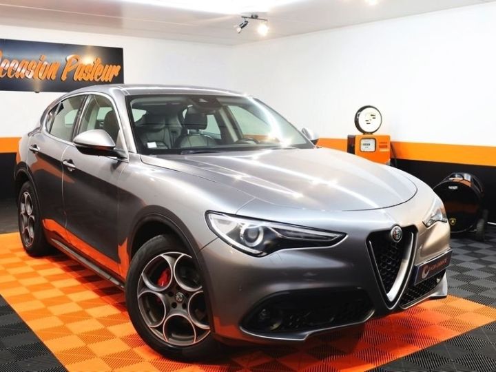 Alfa Romeo Stelvio 2.2 DIESEL 180CH LUSSO AT8 Gris C - 1