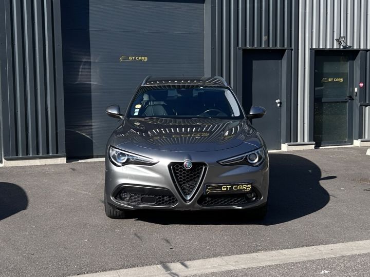 Alfa Romeo Stelvio Alfa-Romeo Stelvio Q4 - LOA 394 euros par mois - 210 ch - finition LUSSO GRIS - 2