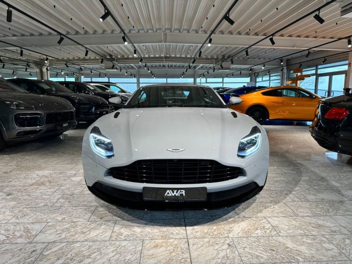 Aston Martin DB11 4.0 V8 510 *360° *LED* Entretien AM / Garantie 12 mois Prémium Argent - 2