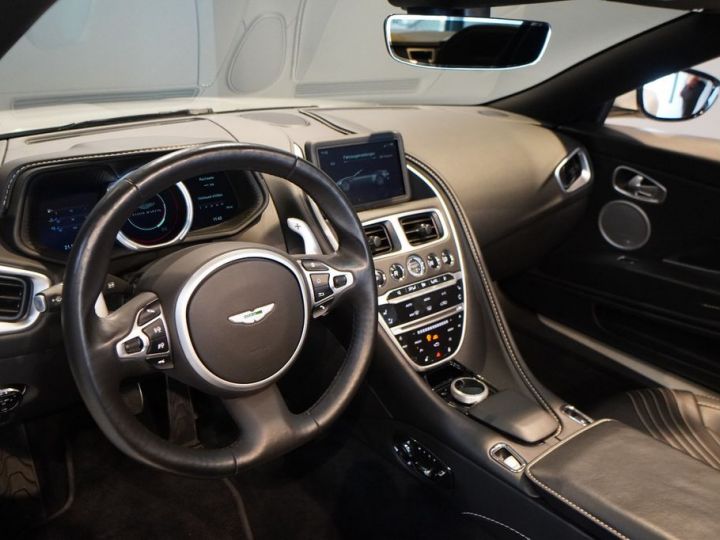 Aston Martin DB11 4.0 V8 Volante 510 1èreM 360° Garantie 12 Mois Prémium Blanche - 11