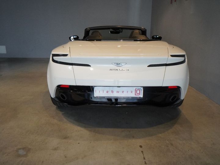 Aston Martin DB11 4.0 V8 Volante 510 1èreM 360° Garantie 12 Mois Prémium Blanche - 13