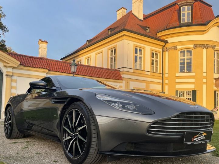 Aston Martin DB11 5.2 V12 / Garantie 12 mois gris - 1