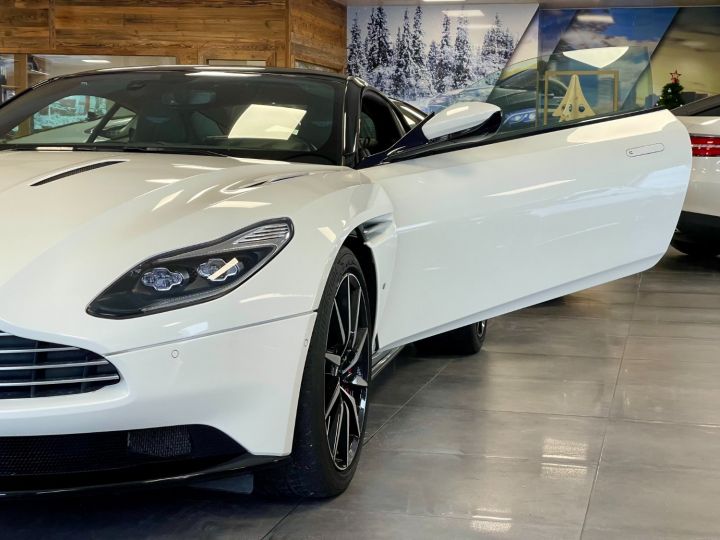 Aston Martin DB11 5.3 V12 Blanc nacré - 4