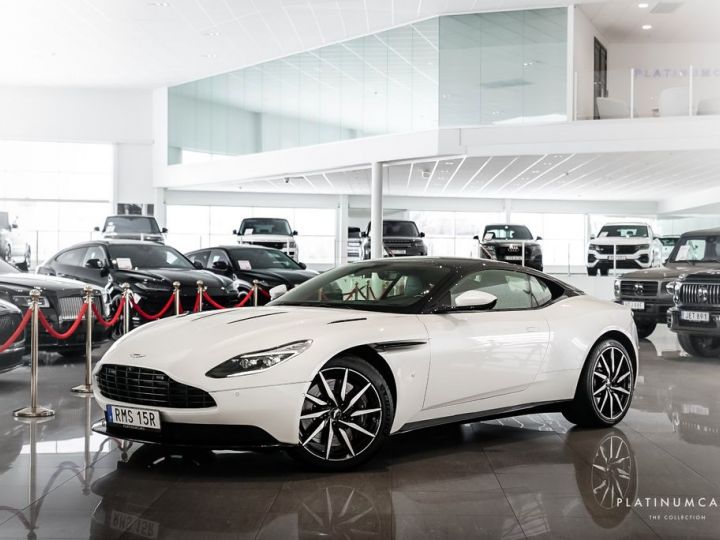 Aston Martin DB11 V12 5.2 608HP / BLACK PACK / 360° / JA 20 / Garantie 12 mois Prémium Blanche - 1