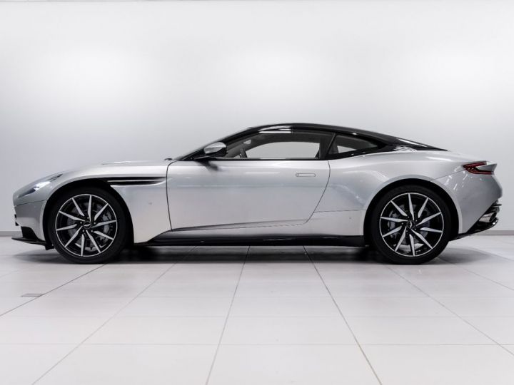 Aston Martin DB11 V12 5.2 608HP Launch Edition / B&O / 360° / JA 20 / Garantie 12 mois Prémium Argent - 4