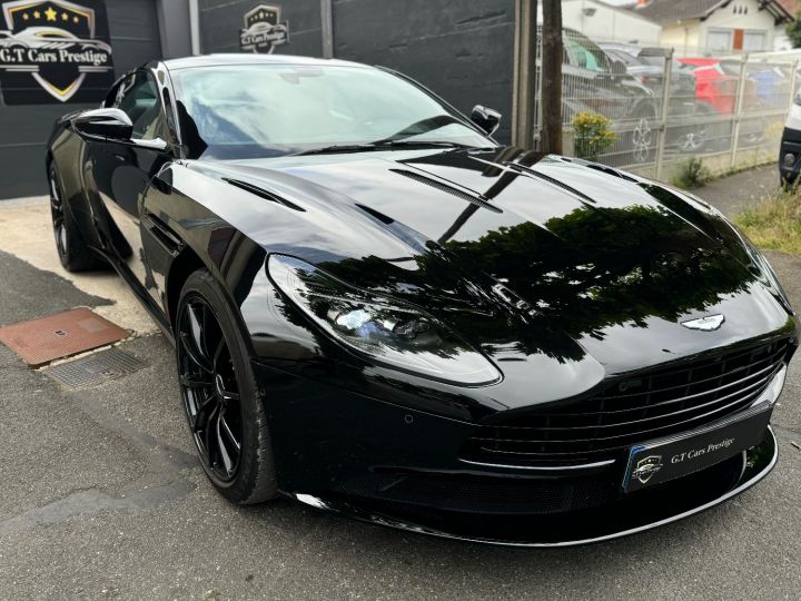 Aston Martin DB11 V12 AMR full black  - 3