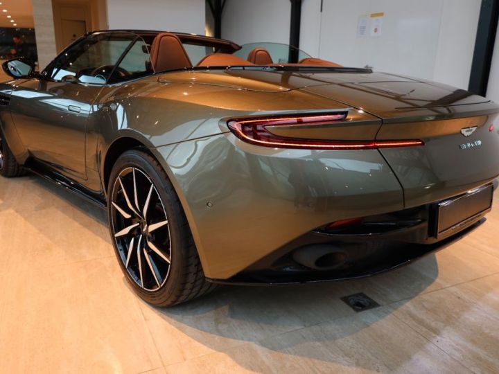 Aston Martin DB11 V8 4.0 510 Volante Sport Configuration RARE !! 360° B&O Garantie 12 Mois Prémium Vert Arden - 6