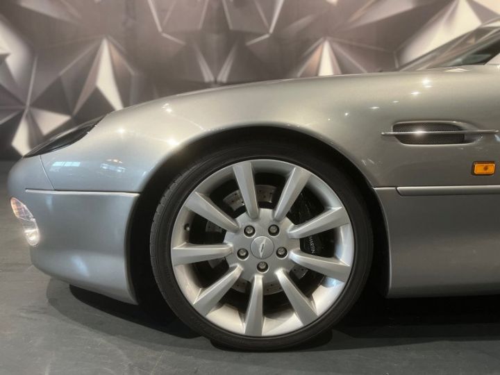 Aston Martin DB7 VANTAGE VOLANTE V 12 6.0 CABRIOLET Gris F - 6