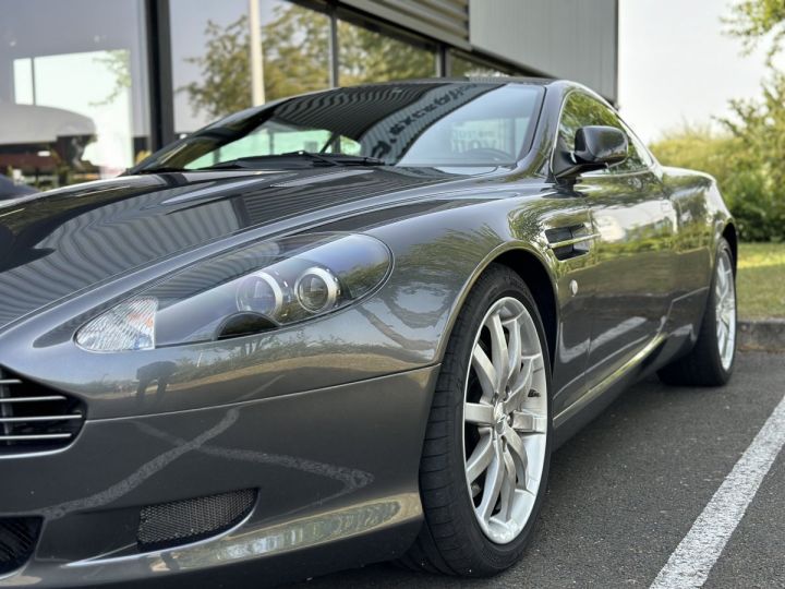 Aston Martin DB9 ASTON MARTIN DB9 COUPE 5.9 V12 455 TOUCHTRONIC gris metal fonce - 8