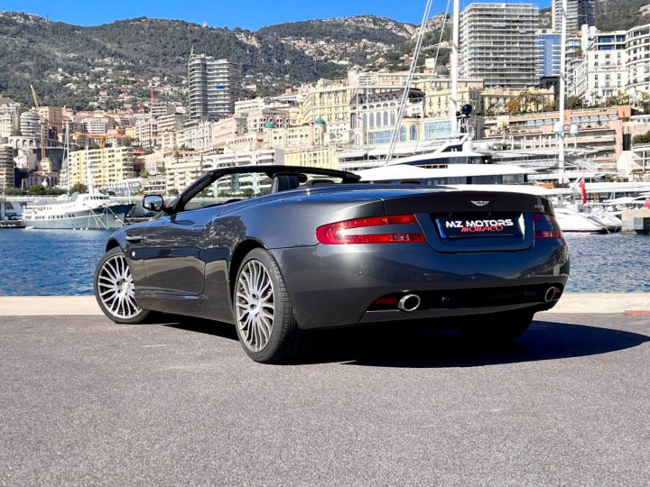 Aston Martin DB9 VOLANTE 5.9 V12 477 TOUCHTRONIC Gris Métal Vendu - 11