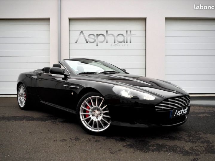 Aston Martin DB9 Volante V12 6.0L Suivi complet Noir - 1