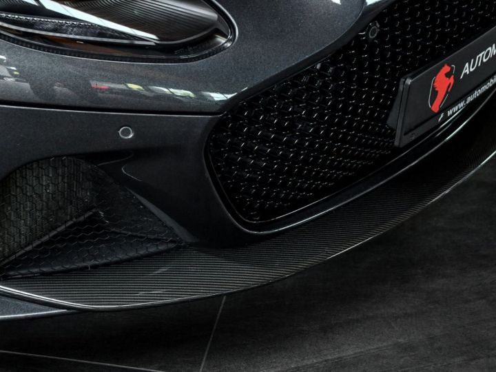 Aston Martin DBS Superleggera 5.2 V12 Full Carbon + Q Spécial 1ère main Garantie 12 mois GRIS XENON - 9