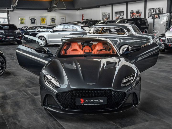 Aston Martin DBS Superleggera 5.2 V12 Full Carbon + Q Spécial 1ère main Garantie 12 mois GRIS XENON - 10