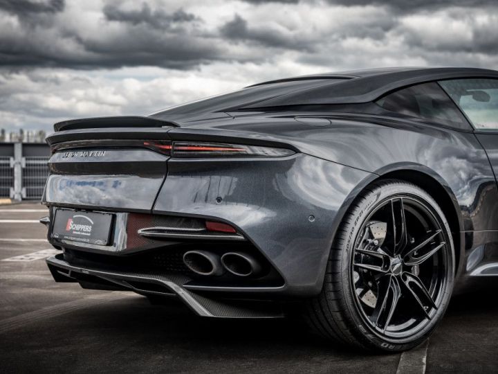 Aston Martin DBS Supperleggera Coupe / Première main / Entretien ASTON 2026 / Garantie ASTON 11 mois GRIS XENON - 19